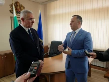 Динев предаде властта на новия областен управител Николай Куколев, ето какво си казаха двамата