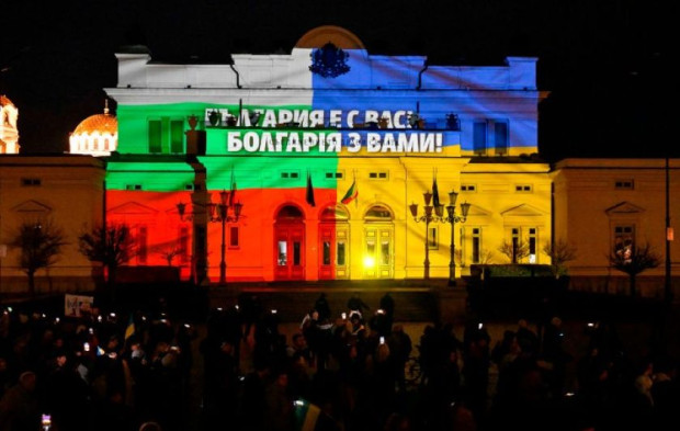 Историческата сграда на българския парламент ще бъде осветена в 19 00