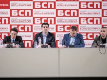 БСП - София поиска оставките на Надежда Нейнски и Атанас Запрянов и спешно свикване на КСНС