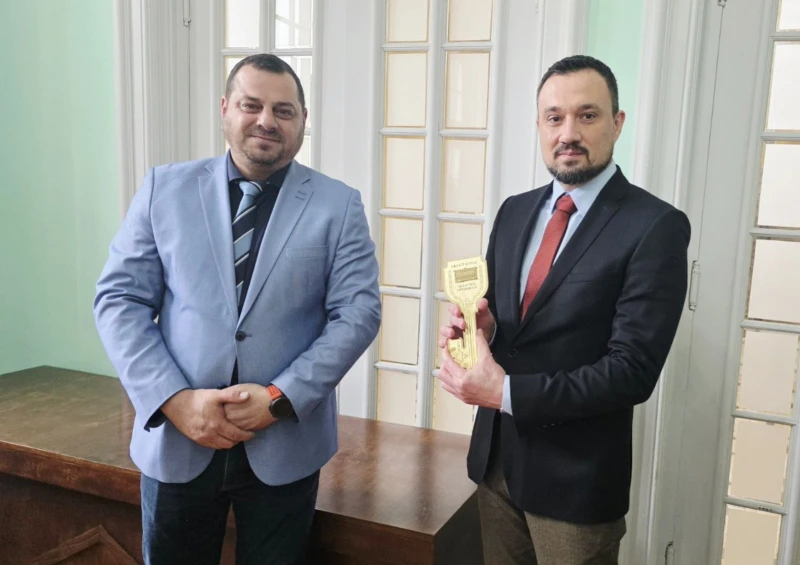 Новият областен управител на Бургас встъпи в длъжност