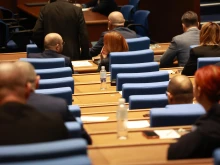 Депутатите гласуват ветото на президента върху Изборния кодекс