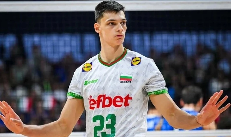 Алекс Николов е втори в 