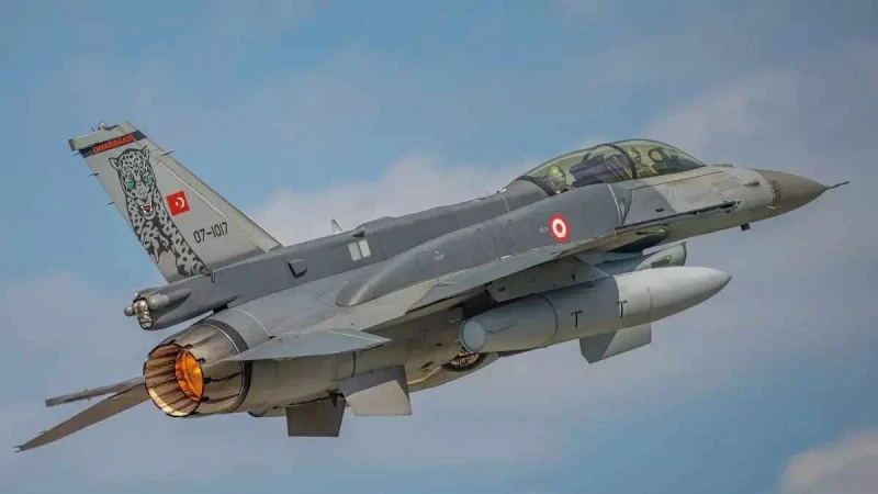 ��������� �� F-16 � ��� ������� ������ ���������������� ����� �� �������-�������� �������