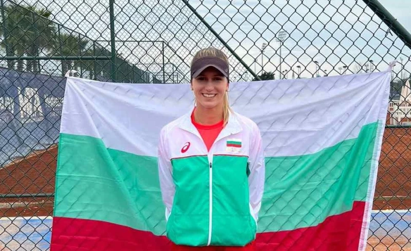 Гергана Топалова е полуфиналистка на двойки в Анталия