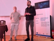 Известен ютубър гостува на ученици от Смолян в Световния ден против насилието