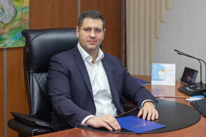Заместник-председателят на ''Газпром неф'' е обвинен в подкуп