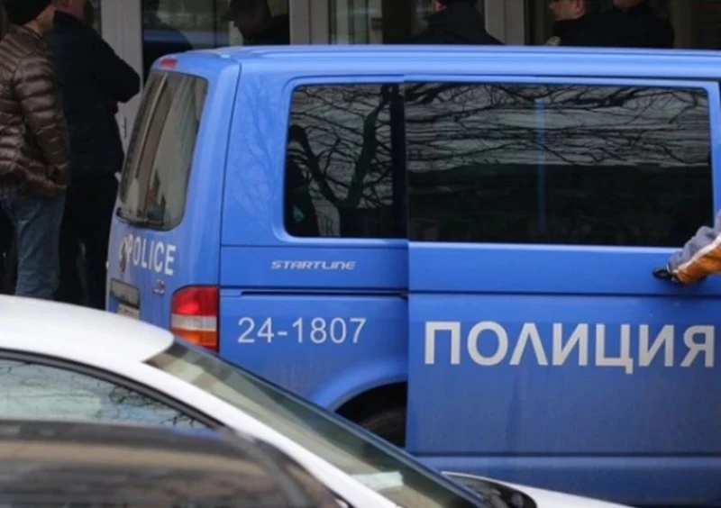 Обвиниха мъж за въоръжен грабеж в столичен денонощен магазин