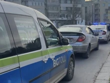Екип на ТОЛ и полиция отби шофьор в центъра на Варна и му свали номерата