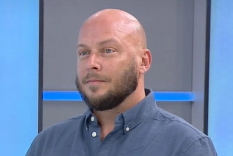 Виктор Димчев: Премиерът изглежда "сламен" човек на партийни олигарси