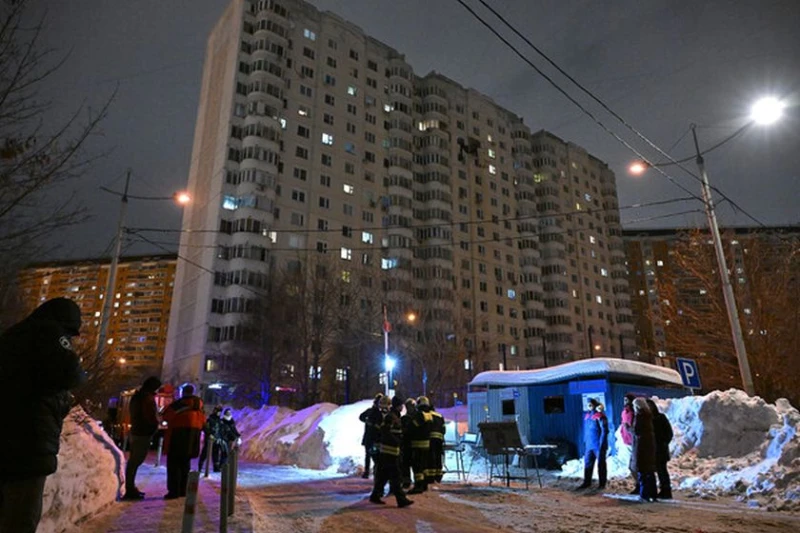 Взрив избухна в жилищна сграда в Москва, евакуираха 150 души