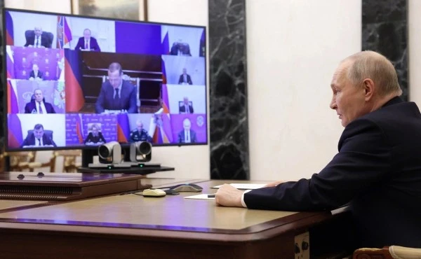 Путин проведе среща на Съвета за сигурност на Русия заради ситуацията в Близкия изток