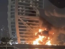 Отломки от ирански дрон удариха емблематичния хотел "Бурж Ал Араб" в Дубай