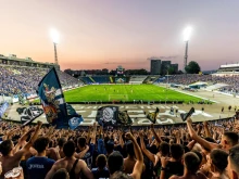 Стартовите 11 на Левски и Локо София