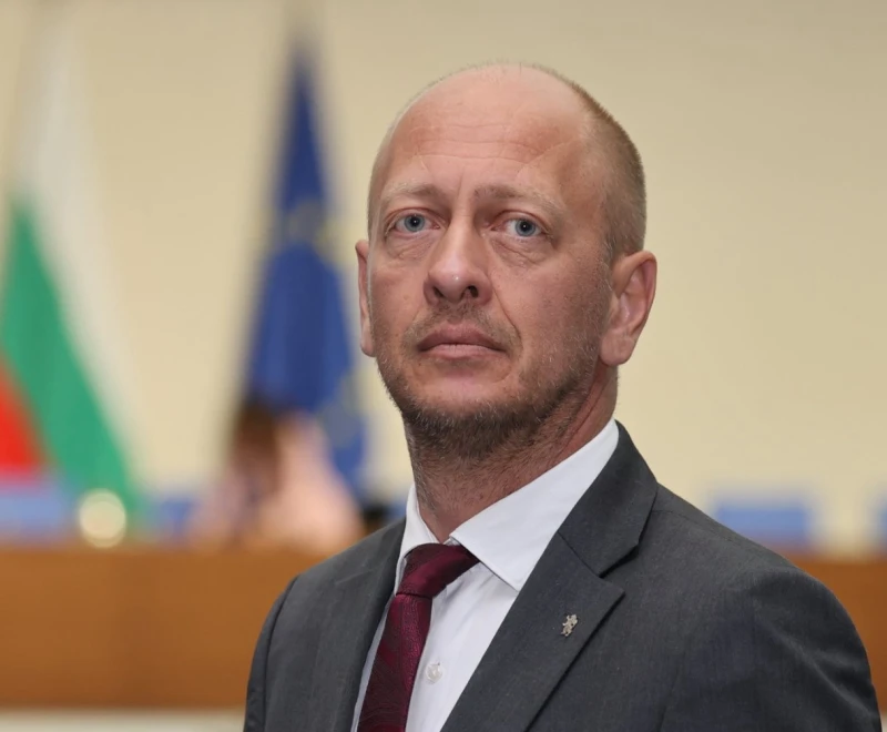 Почина депутат от "Възраждане"