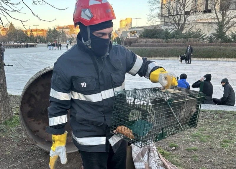 Екип на СО с трогателен жест