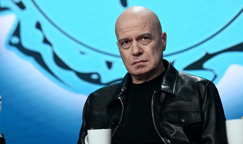 Слави Трифонов: Три "национални" телевизии са пералня на имидж