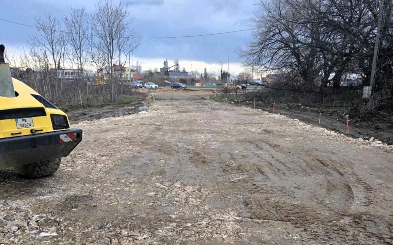Започна изграждането на ново трасе до кръговото на пътя Асеновград-Пловдив