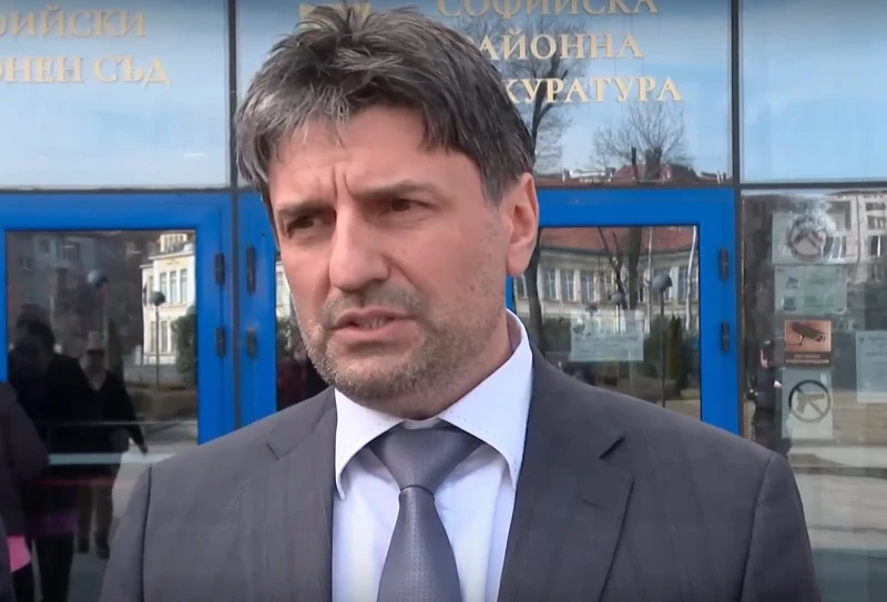 СДВР с удар: Разбиха фабрика за фалшиви документи и евробанкноти 