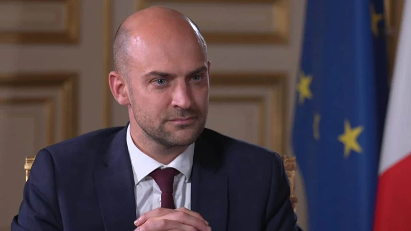 Баро: Франция е готова да защитава страните от Персийския залив