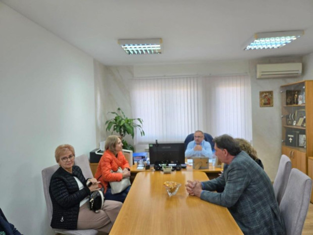 Считано от 01 01 2026г се увеличават с 15 основните трудови възнаграждения