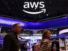 Три дейта центъра на AWS ударени с дронове, проблеми с услугите в Близкия Изток