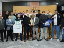 Коцев посрещна носителите на Купа "България" – баскетболистите от "Черно море Тича"