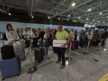 Първият полет с българи от Дубай се очаква да кацне във Варна днес