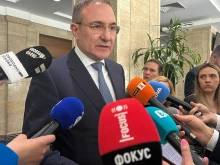 Гуцанов алармира за скок на цените на петрола и евентуален миграционен натиск към България 