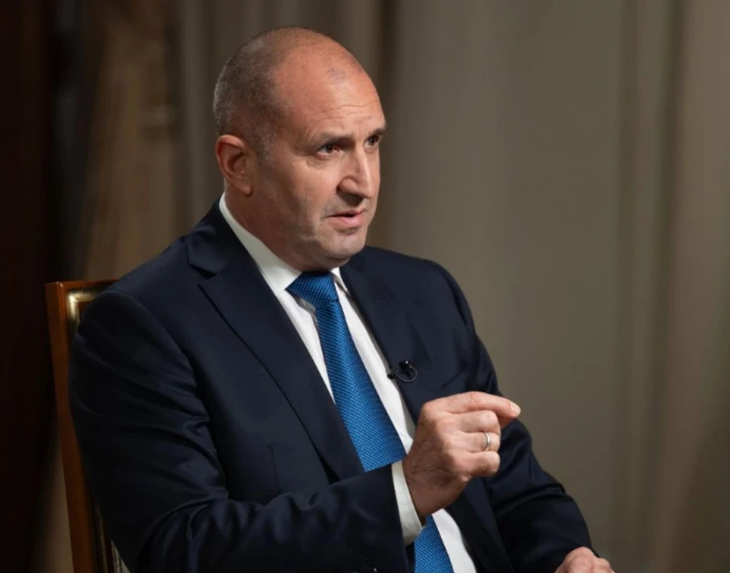 Политически астролог: Румен Радев изчака лунното затъмнение