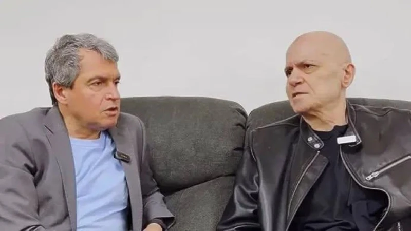 Слави Трифонов със скъпарско яке за няколко бона