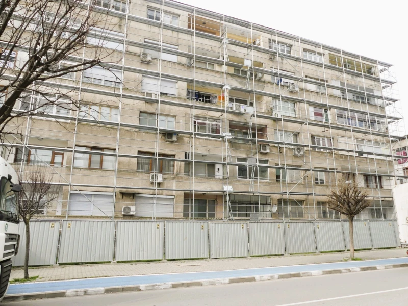 Започна обновяване на трета жилищна сграда в Нова Загора
