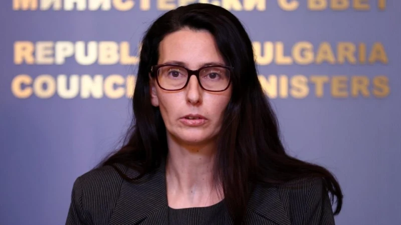 Президентът Йотова за оставката на Бонева: До края на деня ще взема своето решение