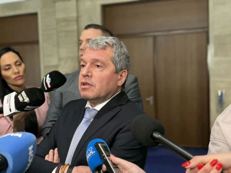 Тошко Йорданов: Назначава се човек за PR на министерство, срещу когото има бързо производство за наркотици
