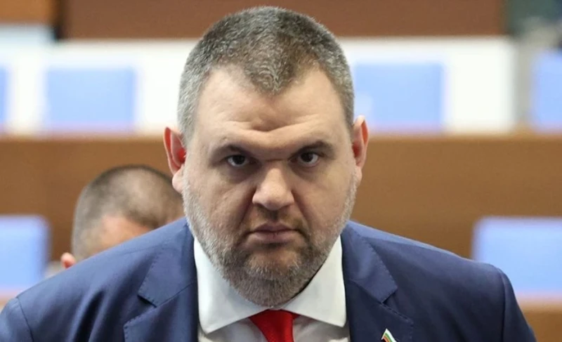 Делян Пеевски: Внасяме промени в Закона за бюджета на ДОО, които предвиждат великденски добавки за пенсионерите под прага на бедността