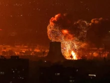 Иран удари най-голямата рафинерия в Бахрейн