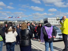 За по-малко от 30 минути: Аспарухов мост беше отворен