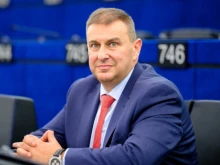 Емил Радев: Съществува опасност от терористични атаки в България, а в момента се обезглавяват службите за сигурност