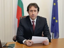 "Борбата с корупцията не се води с внушения и недомлъвки": Министър Исмаилов към заместник-генералният директор на НКЖИ