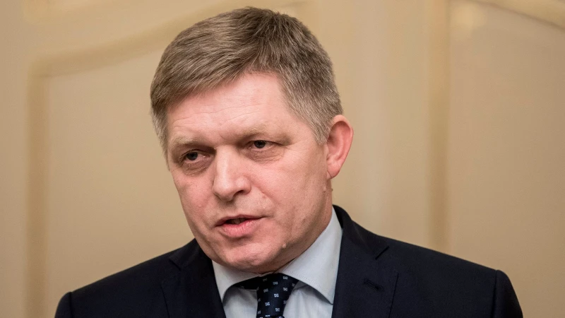 Фицо: Фон дер Лайен и аз се съгласихме, че транзитът на петрол през "Дружба" трябва да бъде възобновен