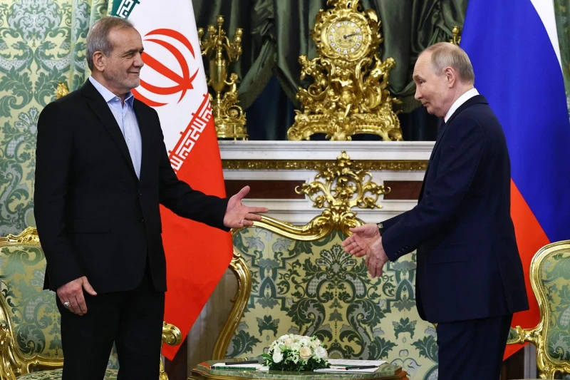Кремъл: Путин и Пезешкиан обсъдиха деескалацията на конфликта в Близкия изток
