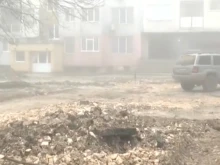 Жители на Добрич: Линейка трудно стигна до пациент заради недовършен ремонт