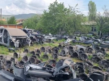 Мъж предостави на друг автомобил под наем в Перник, по-късно полицаите го намерили разглобен