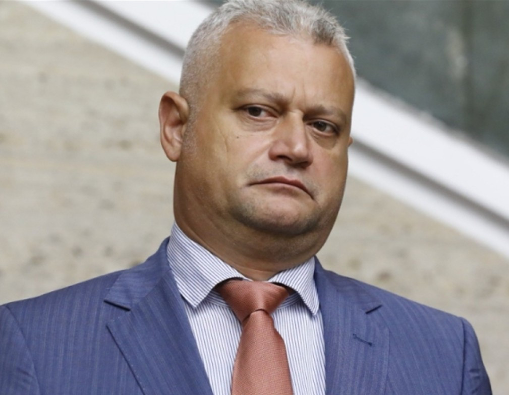 Бившата съпруга на вътрешния министър Дечев Обръщам се към вас