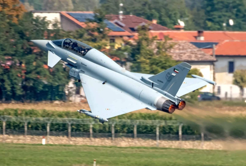 Иран вероятно е повредил кувейтски изтребител Eurofighter Typhoon