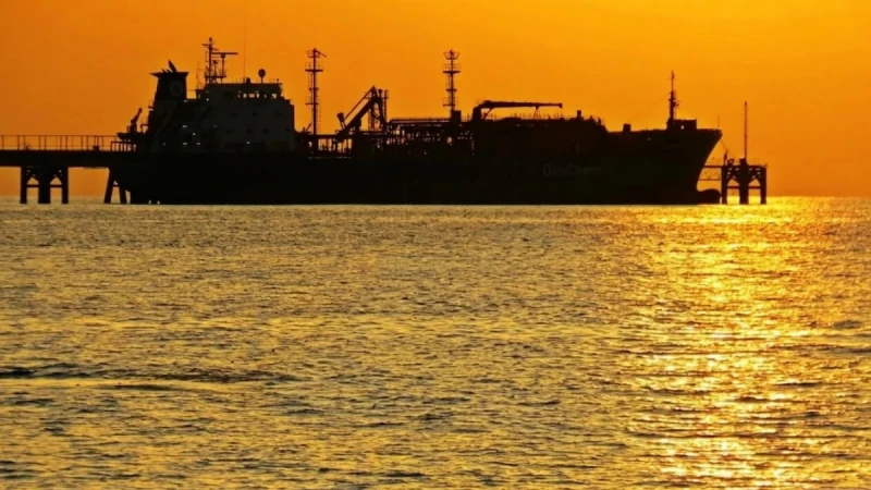 Страните от Персийския залив са загубили 15 милиарда долара експортни приходи от началото на войната в региона
