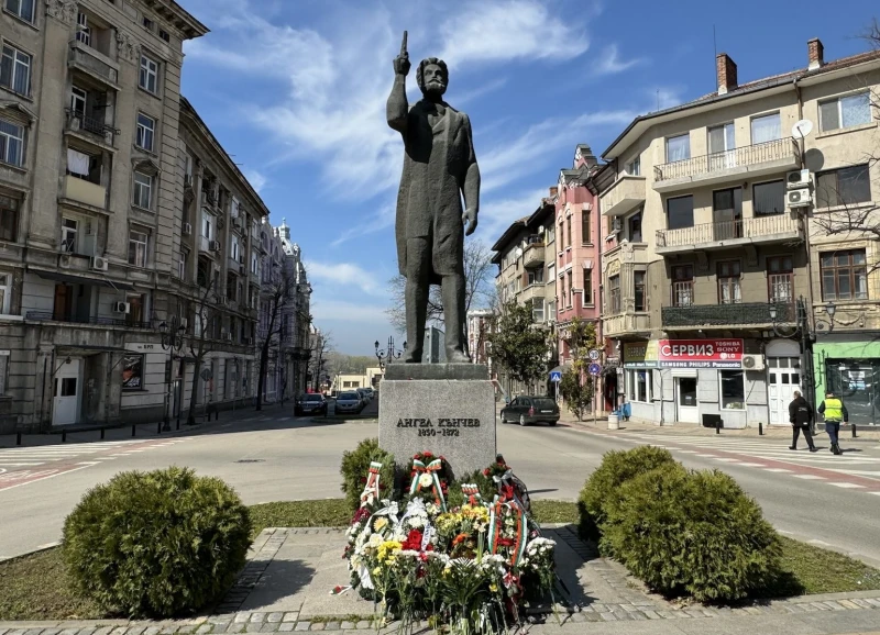 Почитаме паметта на Ангел Кънчев с церемония другата седмица. Знаете ли кой е той?
