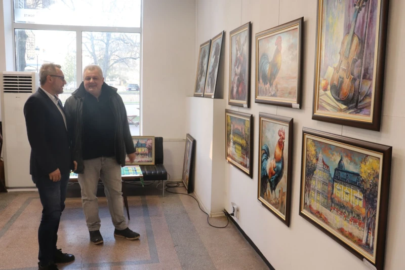 Изложба, посветена на силата на музиката, обедини 90 картини на именити русенски художници