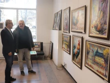 Изложба, посветена на силата на музиката, обедини 90 картини на именити русенски художници
