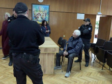 Задържаният за кражба на дарения от параклиса на болницата в Смолян е с близо 30 присъди