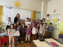 Първокласници от Шесто ОУ "Св. Никола" в Стара Загора станаха собственици на фабрики в интерактивен урок